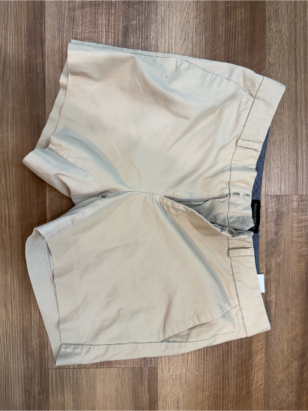 Banana Republic Khaki Beige Chino Shorts